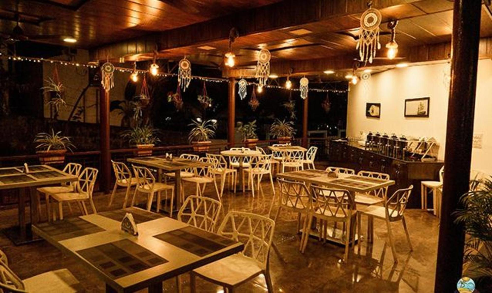 Fabhotel La Gracia Morjim